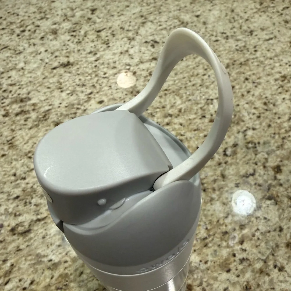 Owala White Insulated Tumbler with Built-in Straw 24oz